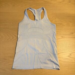 Lululemon swiftly tank size 4 - lavender color